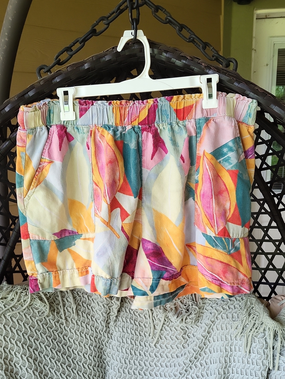 Linen Blend Tropical Shorts